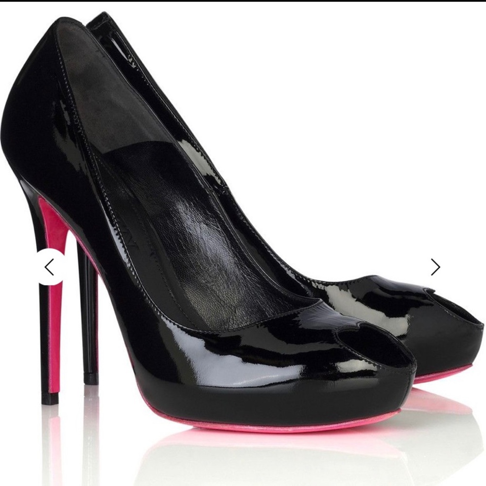 Alexander McQueen heart shape peep toe pumps